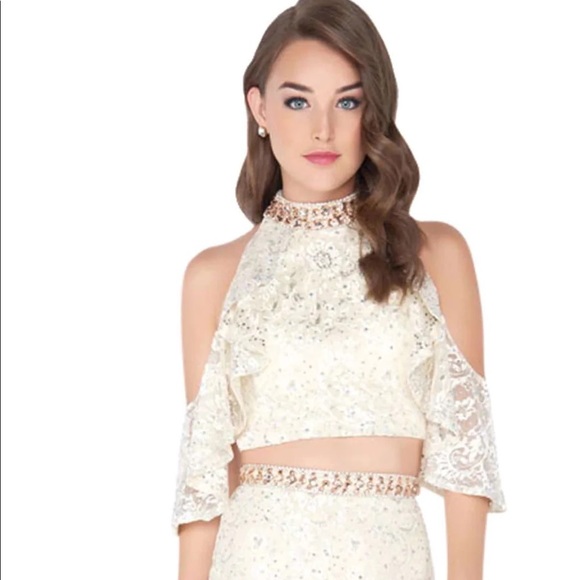 Mac Duggal Dresses Mac Duggal 2 Piece Ivory Lace Size 4 598 Poshmark